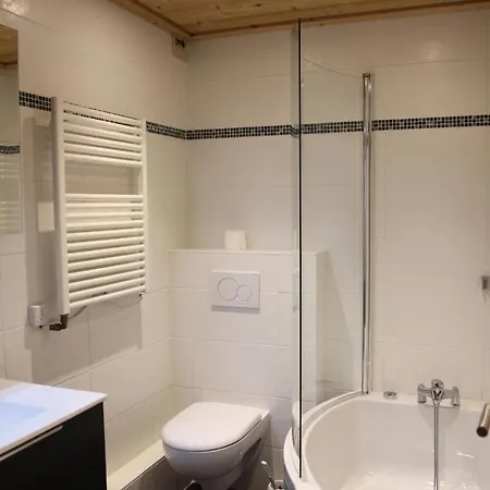 Serac - Location: Grand Avec Tres Belle Vue Degagee Mae-9012